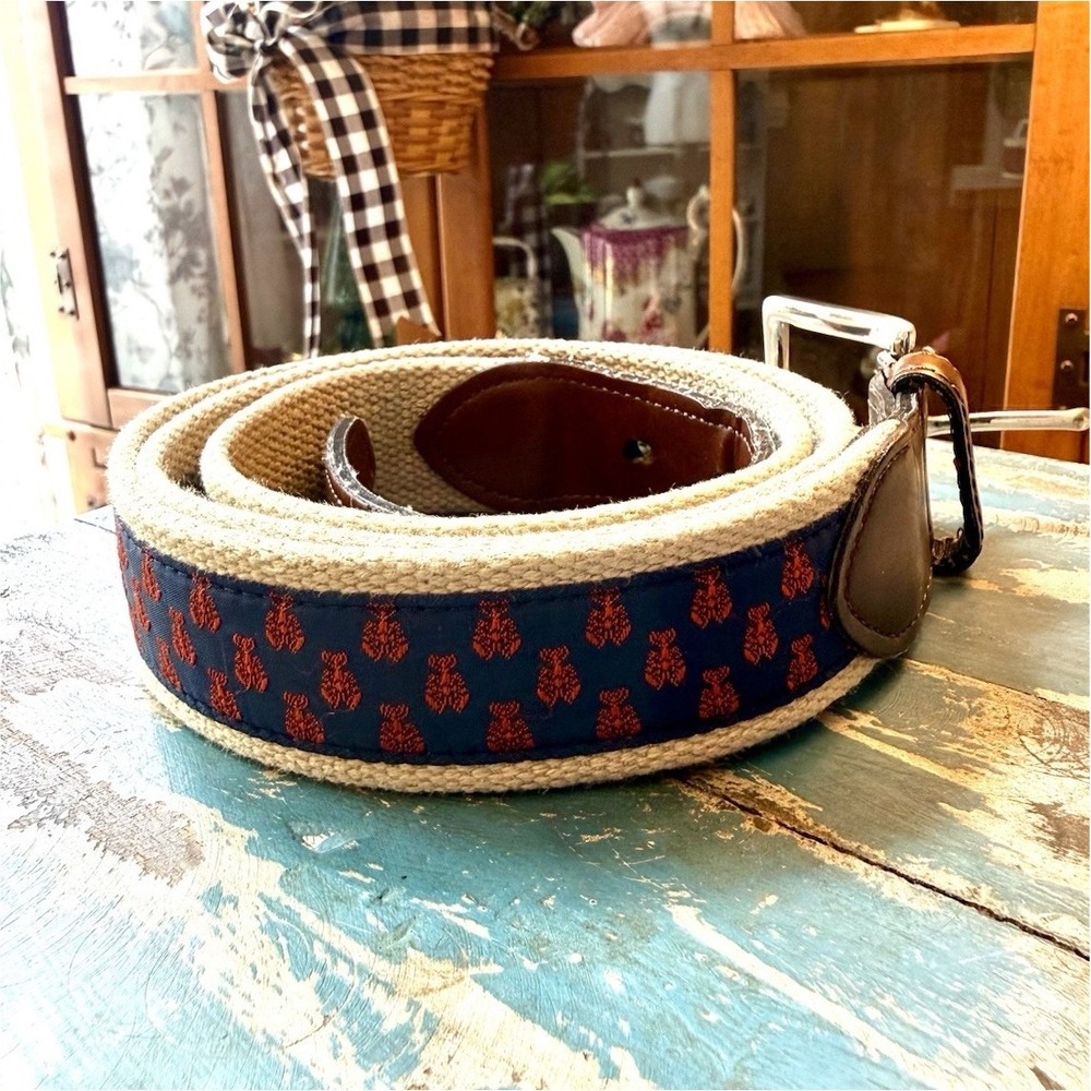 Men's Sz 42/105 Beige Blue Red Lobster Pattern Adjustable Belt w/ Silver Buckle